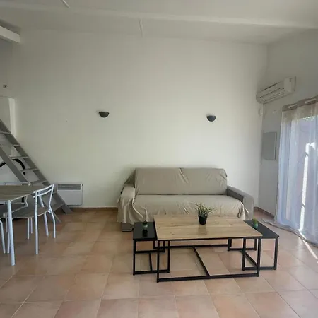 Mini De Saint Cyprien 別荘 レクシ